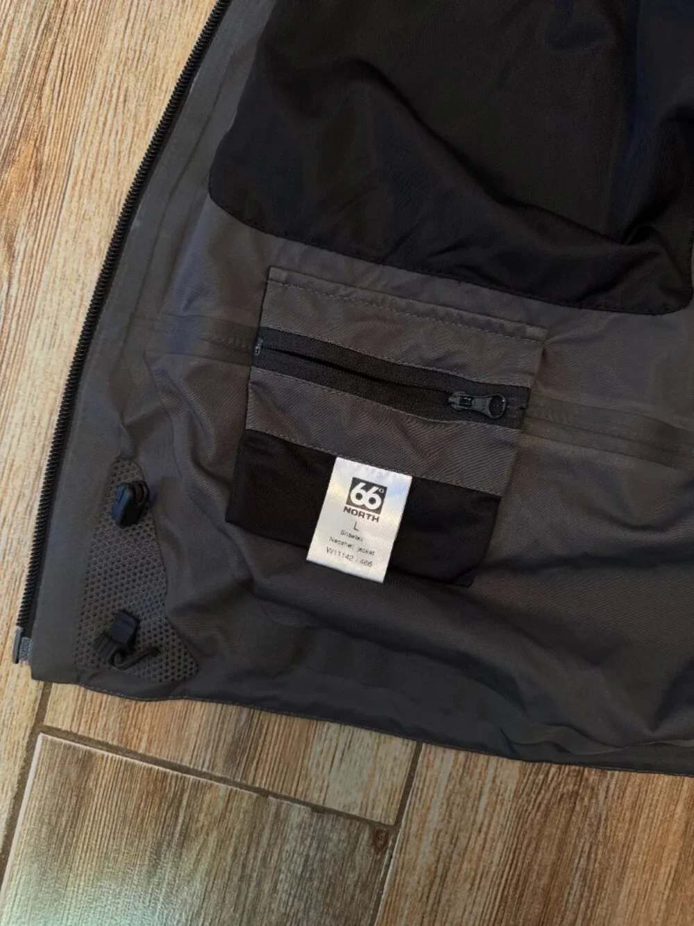 66 North Snæfell Shell Jacket - Men's Medium - Blue